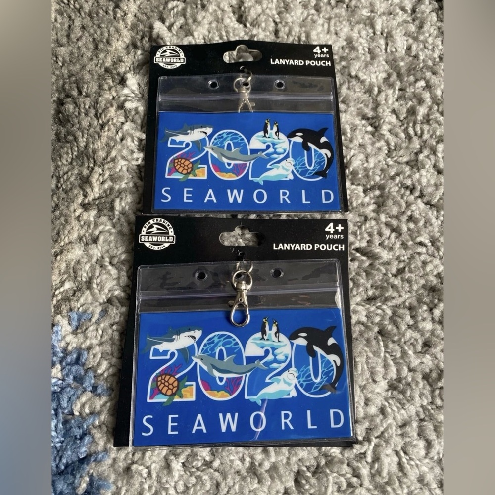 SeaWorld Lanyard Pouch 2020 Set Of 2